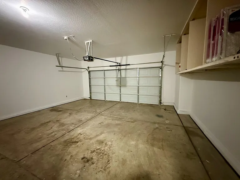 15238 W Custer Ln — Photo 36