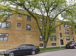 3150 W Byron St #2, Chicago, IL 60618