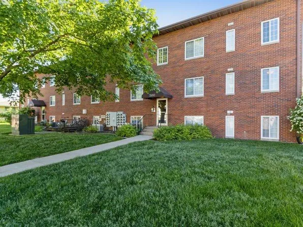 500 Grandview Ct #523, Iowa City, IA 52246