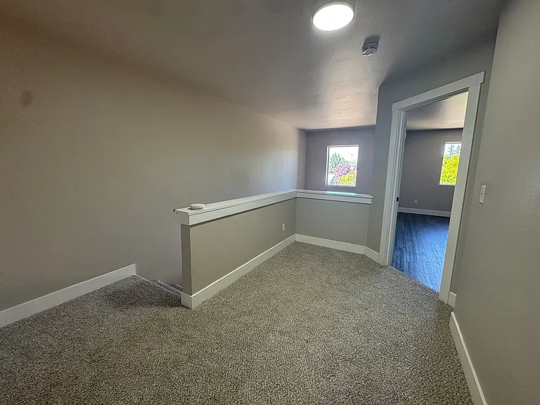144 Allison Ave — Photo 13