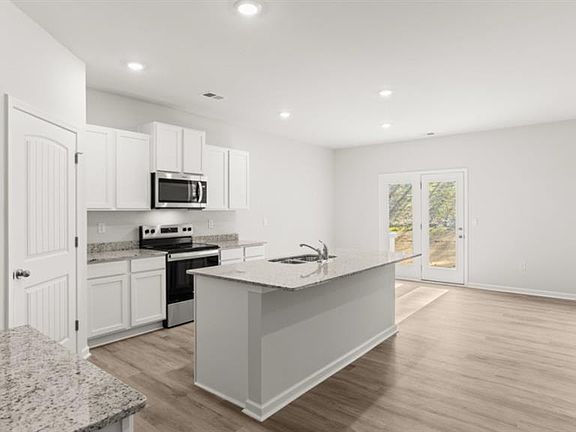 4th image of 2923 Daxton Ln