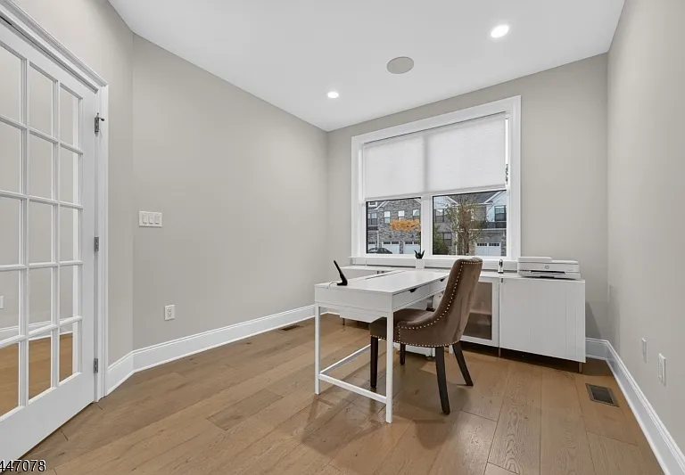 6 Concord Ct — Photo 4
