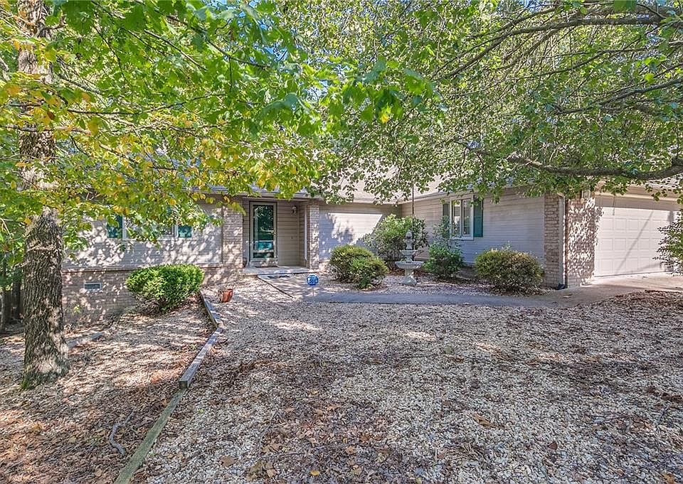 1st image of 20 Lavendon Circle Dr