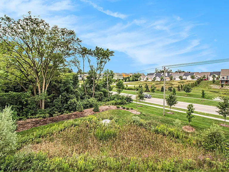 2717 Bristol Ridge Dr — Photo 12