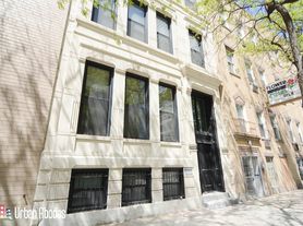1160 N Lasalle St