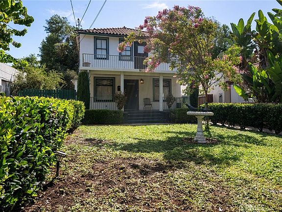 5th image of 1622 Navarro Ave
