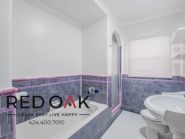 366 N Gardner St #366 — Photo 21