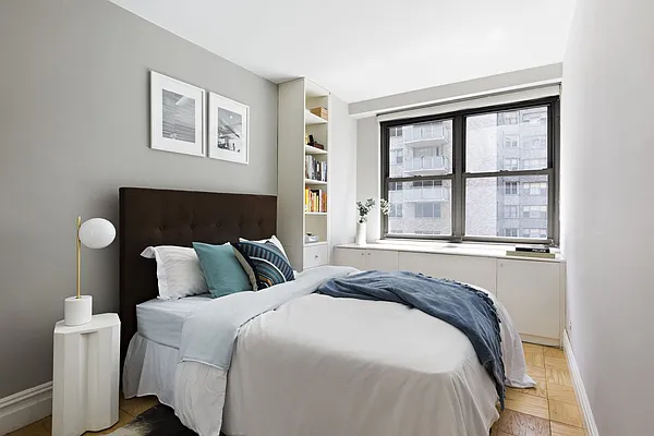 Sold by Compass | media 18