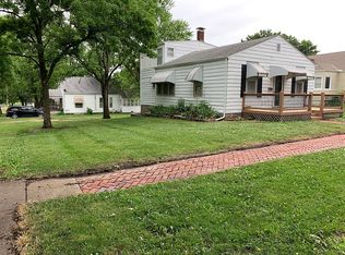 208 S Castle St, Paola, KS 66071