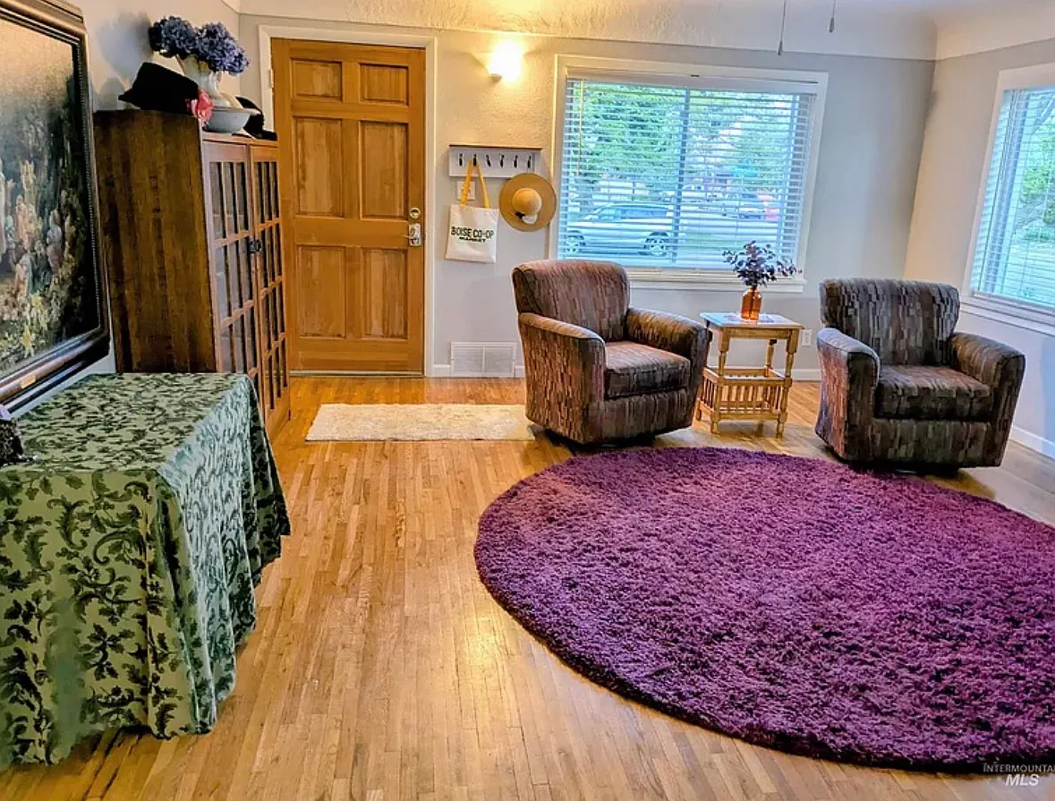 4 bed, 1732 sqft, $3,400 — Photo 4