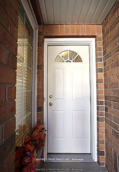784 Gordon St #6 — Photo 3