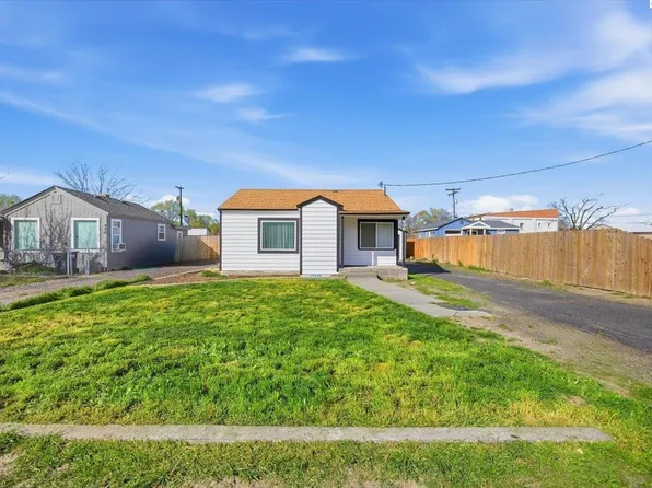 906 Chris Ave, Benton City, WA 99320