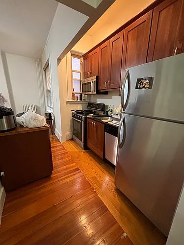 24 Peterborough St Photo 1