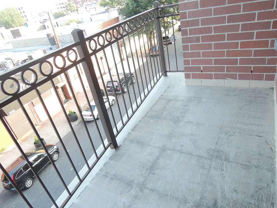 1st image of 3617 32nd St
