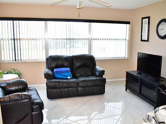 5th image of 9541 Sunrise Lakes Blvd APT 204