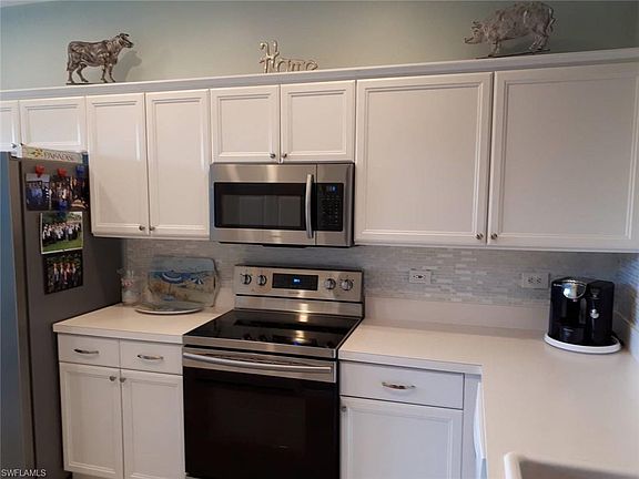 3rd image of 8241 Parkstone Pl APT 204