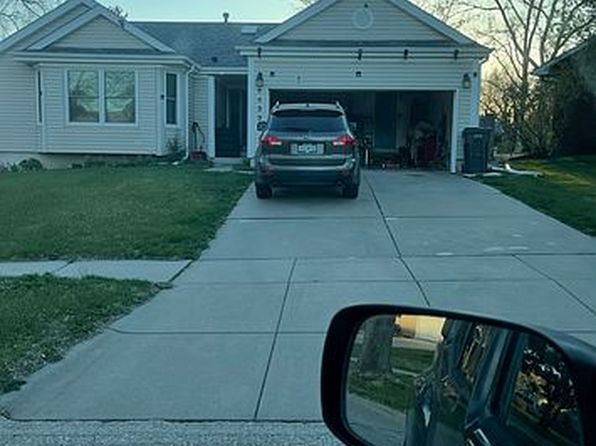 6433 Thunderbird Cir