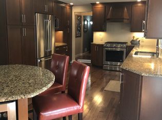 131 Westbury Dr, Coraopolis, PA 15108