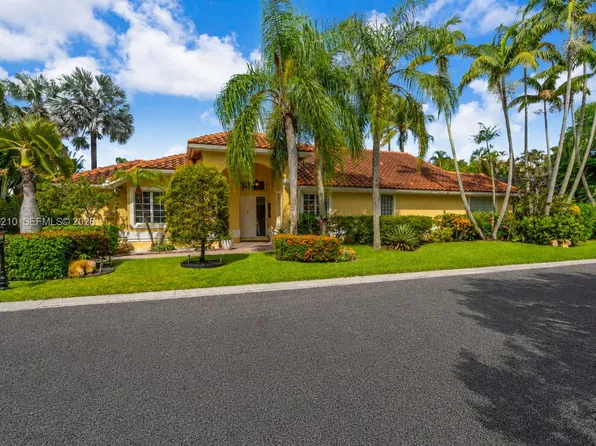 1090 SW 156th Ave, Pembroke Pines, FL 33027
