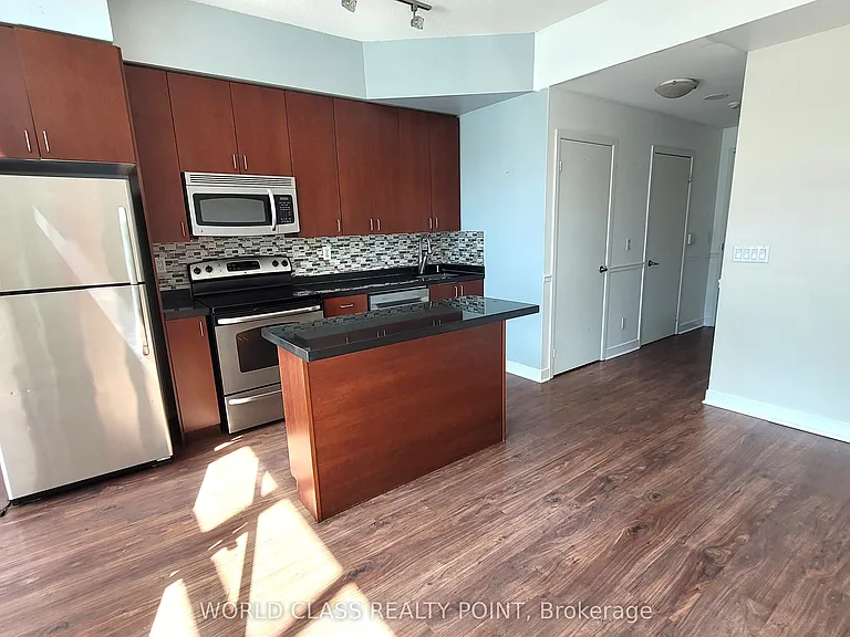 155 Legion Rd N #Penthouse 2907 — Photo 8