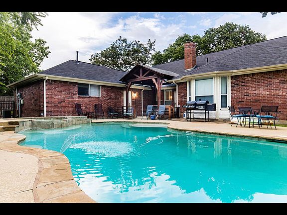 3rd image of 133 Shadydale Ln