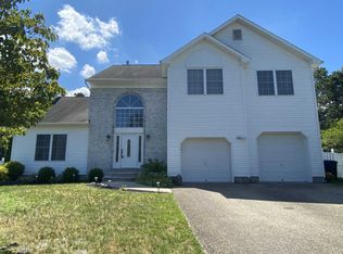 1987 Country Trce, Toms River, NJ 08753