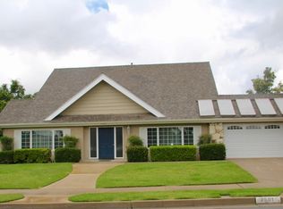 2801 E Lakeside Ave, Orange, CA 92867