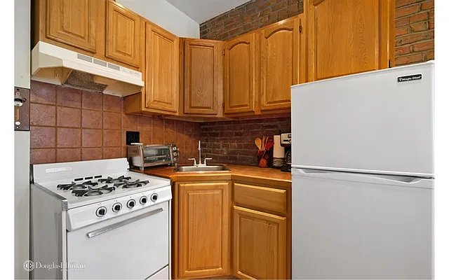 Rented by Douglas Elliman | media 2