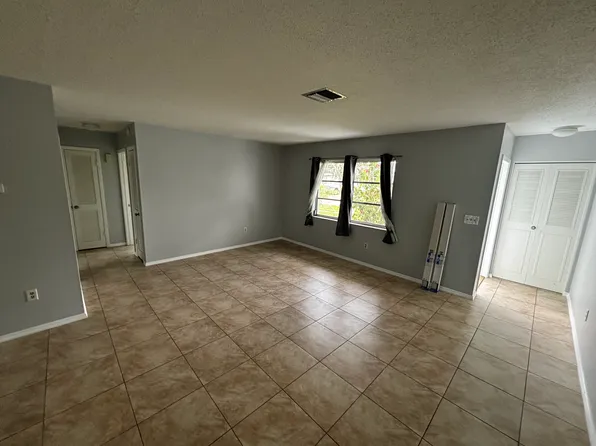6045 Slade Rd, North Port, FL 34287