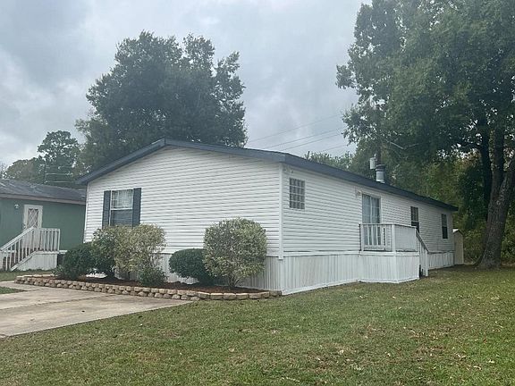 3rd image of 24519 Strong Pine Dr