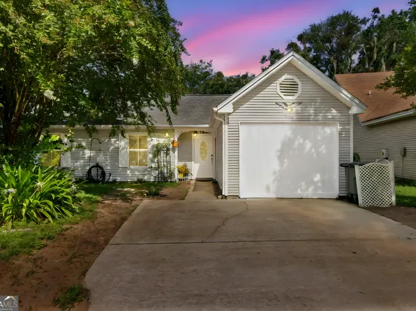 113 Spinnaker Cir, Kingsland, GA 31548