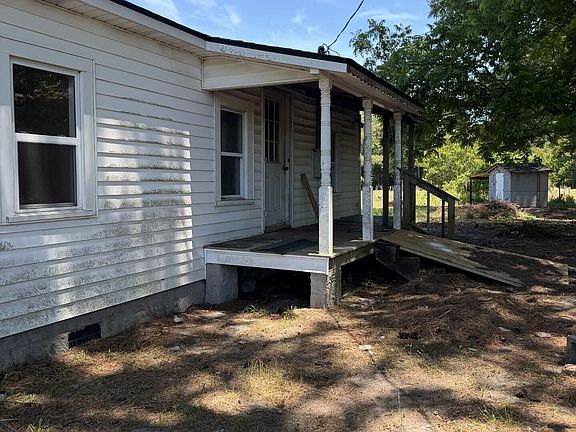 3rd image of 1659 Lyman Road