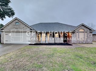 121 Princeton Cir, Forney, TX 75126