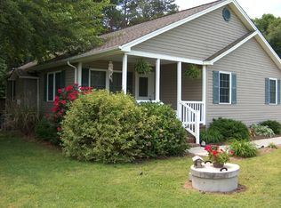 103 Alma Ln, Colonial Beach, VA 22443