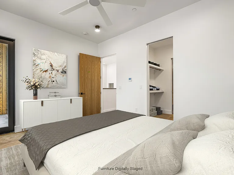 905 SE 4th St #114 — Photo 13