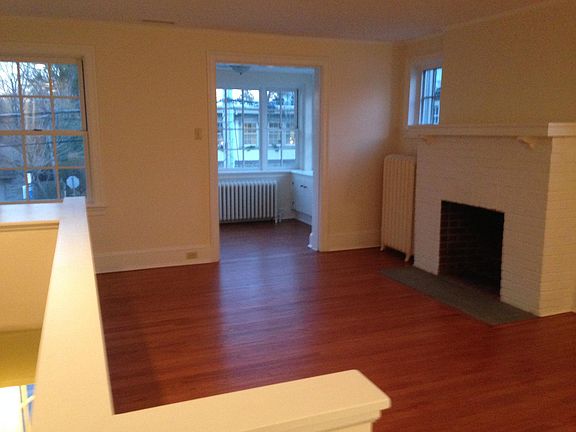 4th image of 9 E Highland Ave Floor 2