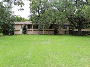 9510 Uzzell Rd, Manvel, TX 77578