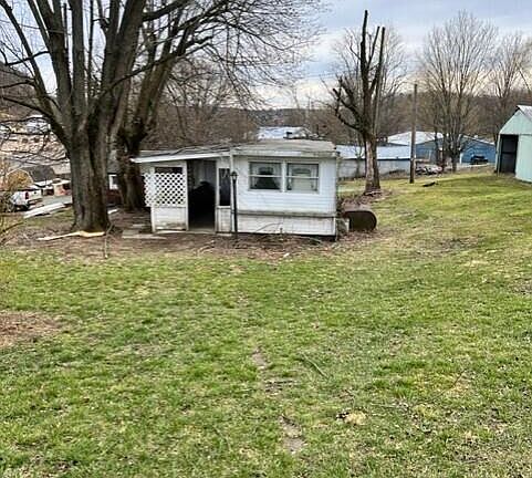 4th image of this home