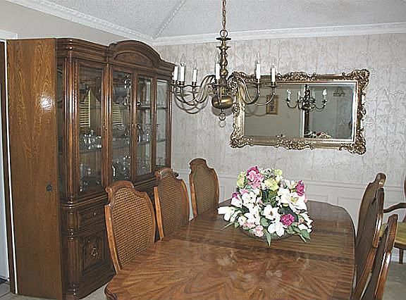 2nd image of 604 Harvest Glen Dr