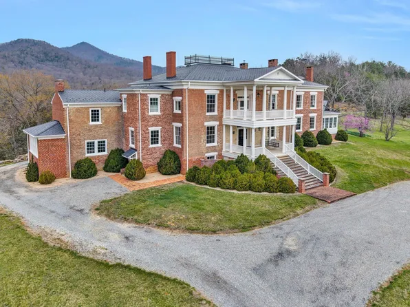 1066 Greyledge Rd, Buchanan, VA 24066