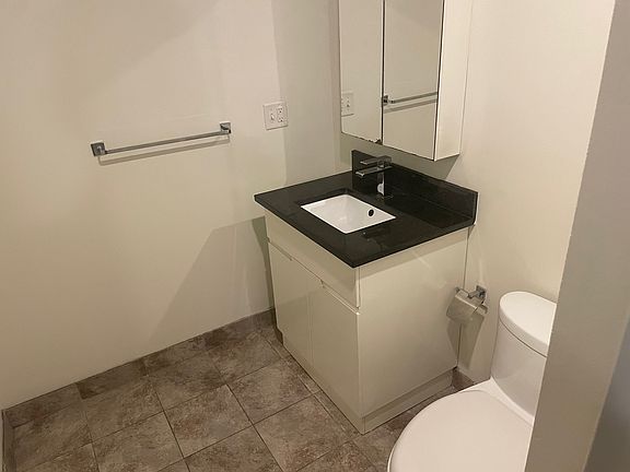 3rd image of 535 Roosevelt Ave APT 108
