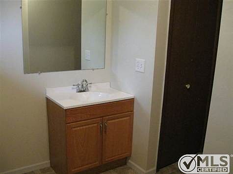 4th image of 240 Balsam St