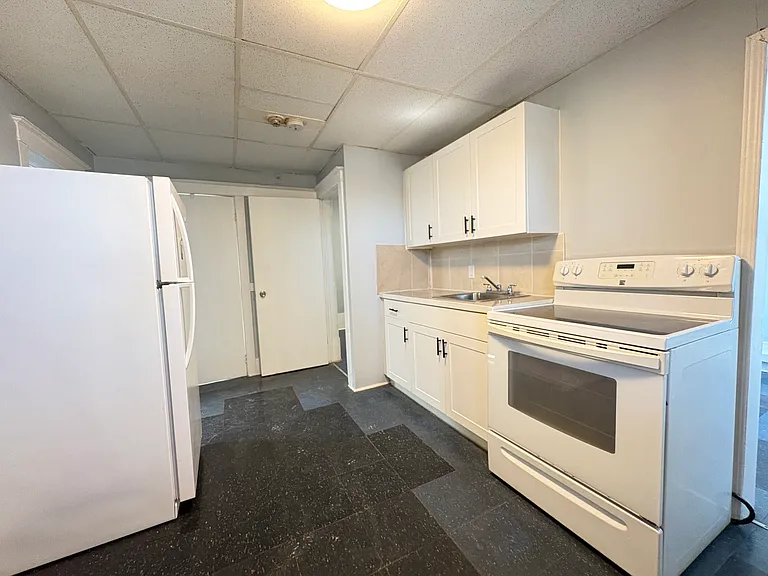 19 Westinghouse Ave #2 — Photo 9
