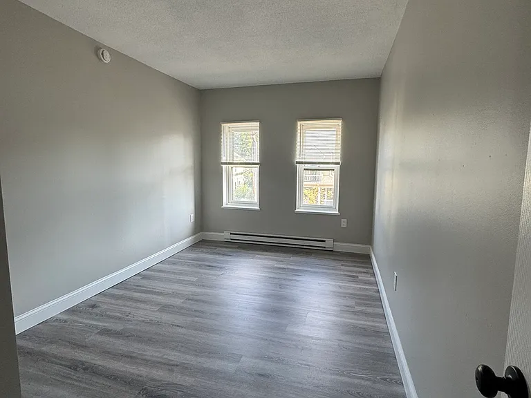 18 Orchard St #2 — Photo 8