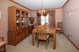 3rd image of 1071 Gloria Dr