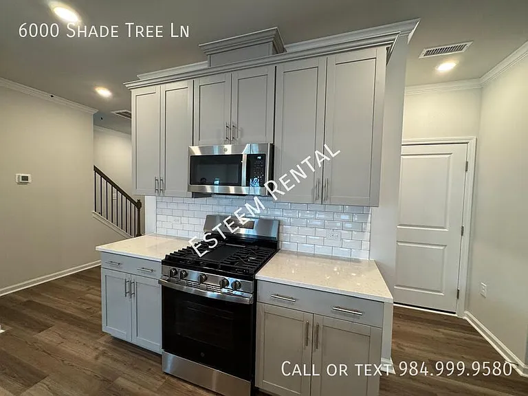 6000 Shade Tree Ln — Photo 7