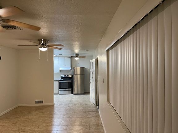 2nd image of 3061 E Hammond Ave #5