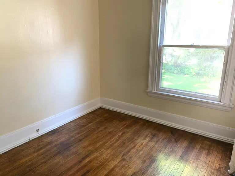 409 Richmond Ave #2B — Photo 5