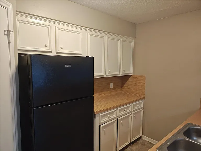 11514 Meadow Ln #D — Photo 15
