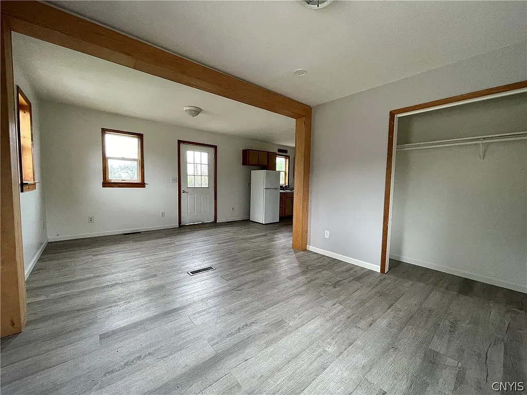 1 bed, 1.0 bath, 550 sqft, $900 — Photo 4